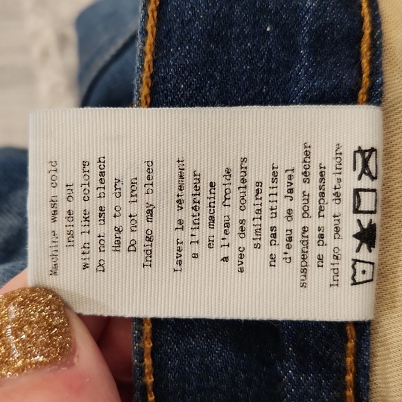 Dark wash, distressed,  cuffed hem Rag&bone distressed jean shorts size 26! - Picture 5 of 10